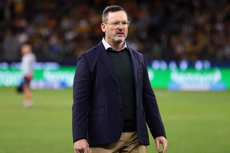 Wallabies lose coach before World Cup