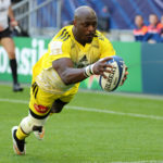 La Rochelle' South African wing Raymond Rhule scores a try during the European Champions Cup semi-final rugby union match between Stade Rochelais (La Rochelle) (FRA) and Exeter Chiefs (ENG) at Matmut Atlantique in Bordeaux, western France on April 30, 2023.