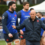 France's defense coach Shaun Edwards gestures during a training session at the Bourret stadium in Capbreton on February 01, 2023 southwestern France, as part of the team's preparation for the Six Nations rugby union tournament.