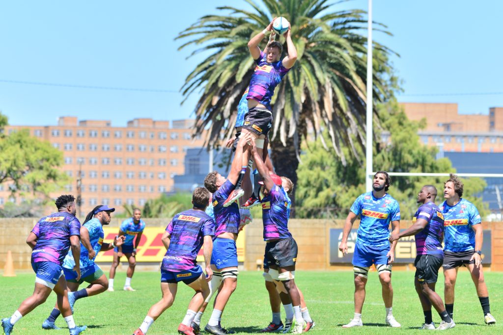 CAPE TOWN, SOUTH AFRICA - FEBRAURY 27: Connor Evans wins the line out during the DHL Stormers Training Session at High Performance Centre on February 27, 2024 in Cape Town, South Africa. (Photo by Grant Pitcher/Gallo Images)