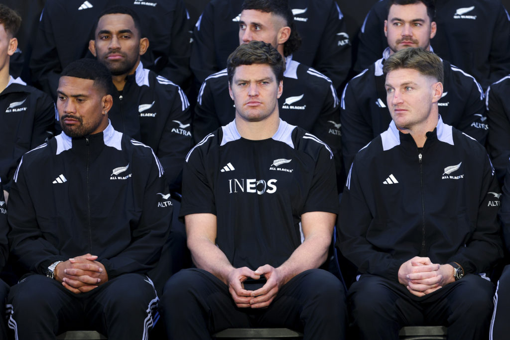 Kiwi great: Bench Savea, start Beauden