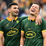 epa11541662 Damian de Allende (L) and Handre Pollard (R) of the Springboks celebrate winning the Rugby Championship match between the Australian Wallabies and the South African Springboks at Suncorp Stadium in Brisbane, Australia, 10 August 2024. EPA/DARREN ENGLAND NO ARCHIVING, EDITORIAL USE ONLY AUSTRALIA AND NEW ZEALAND OUT